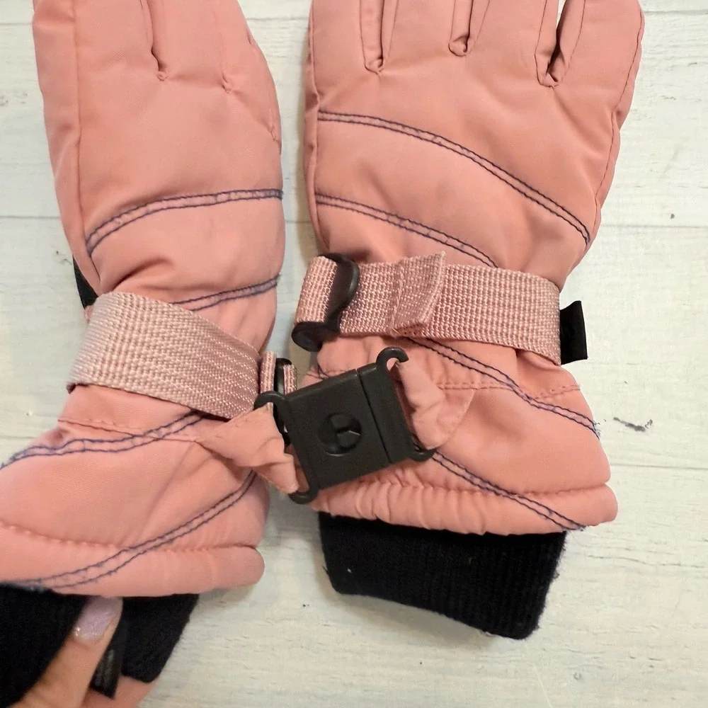 All in Motion girls light pink winter gloves‎ size 4-7